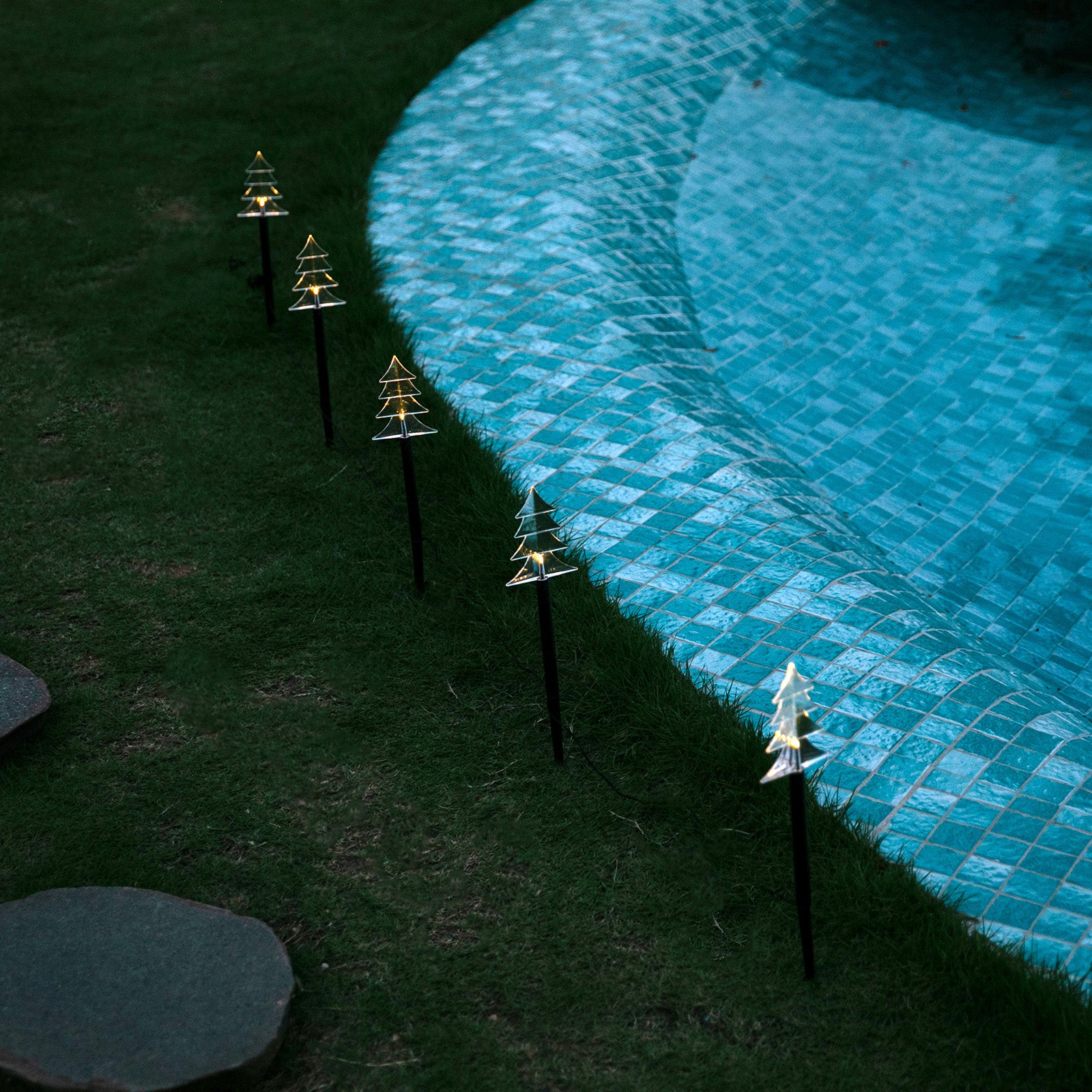 Solar Path LED Tree Warm White 5pc